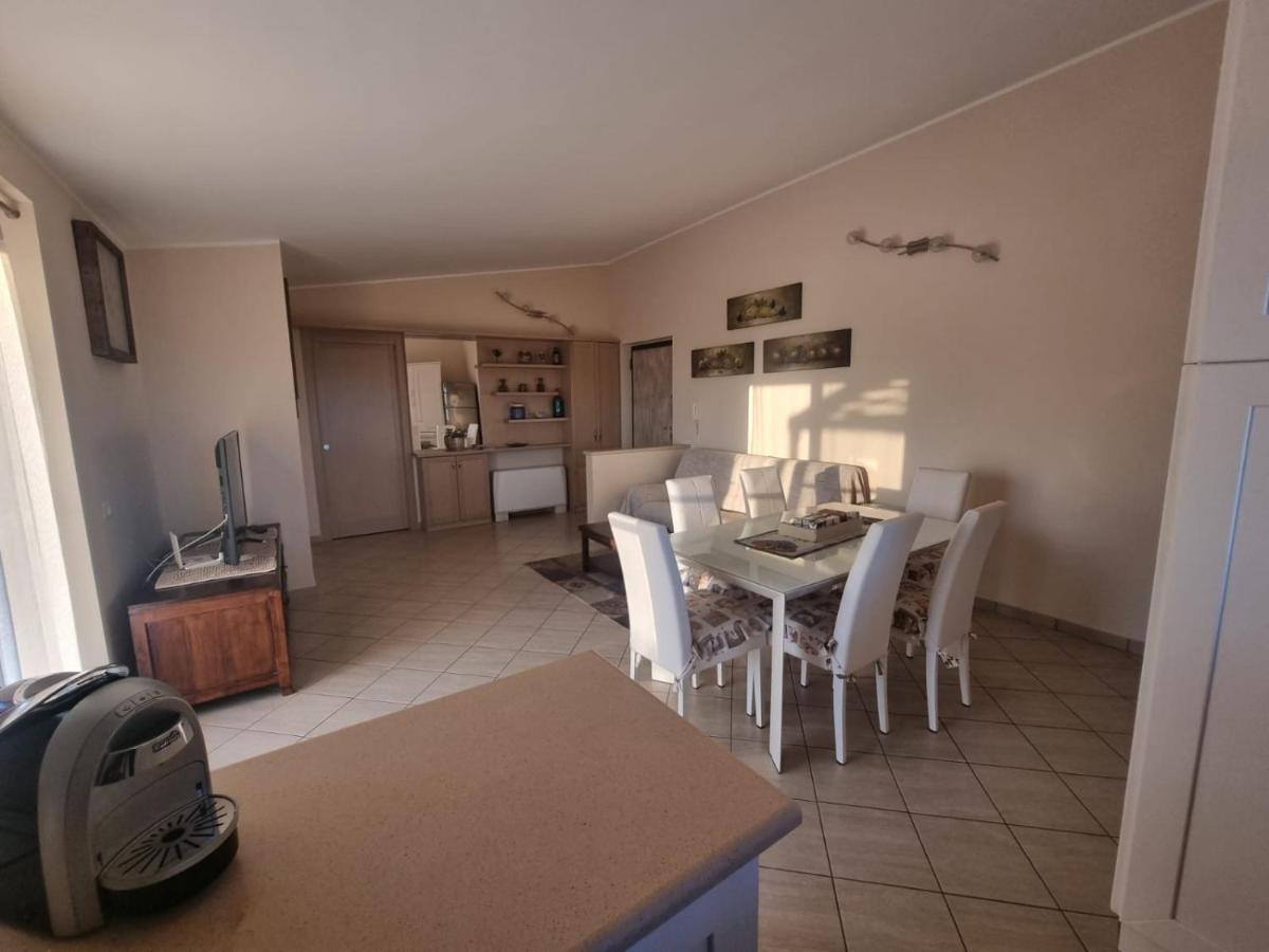 B&B E Casa Vacanza Al Castello Roccella Ionica Luaran gambar
